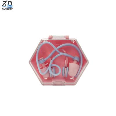2025 Version Very Simple Wearing Swimming Earplugs Water Resist Swim Nose Clip Combo Set Rd9506 OEM Supported